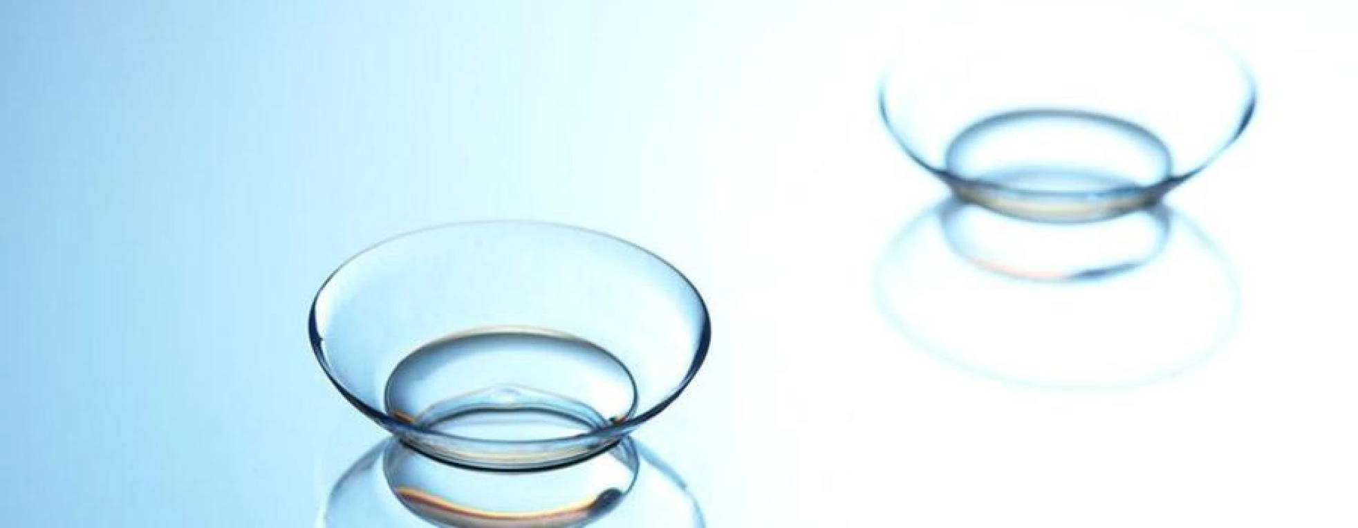 Μηνιαίοι ή ημερήσιοι φακοί επαφής;