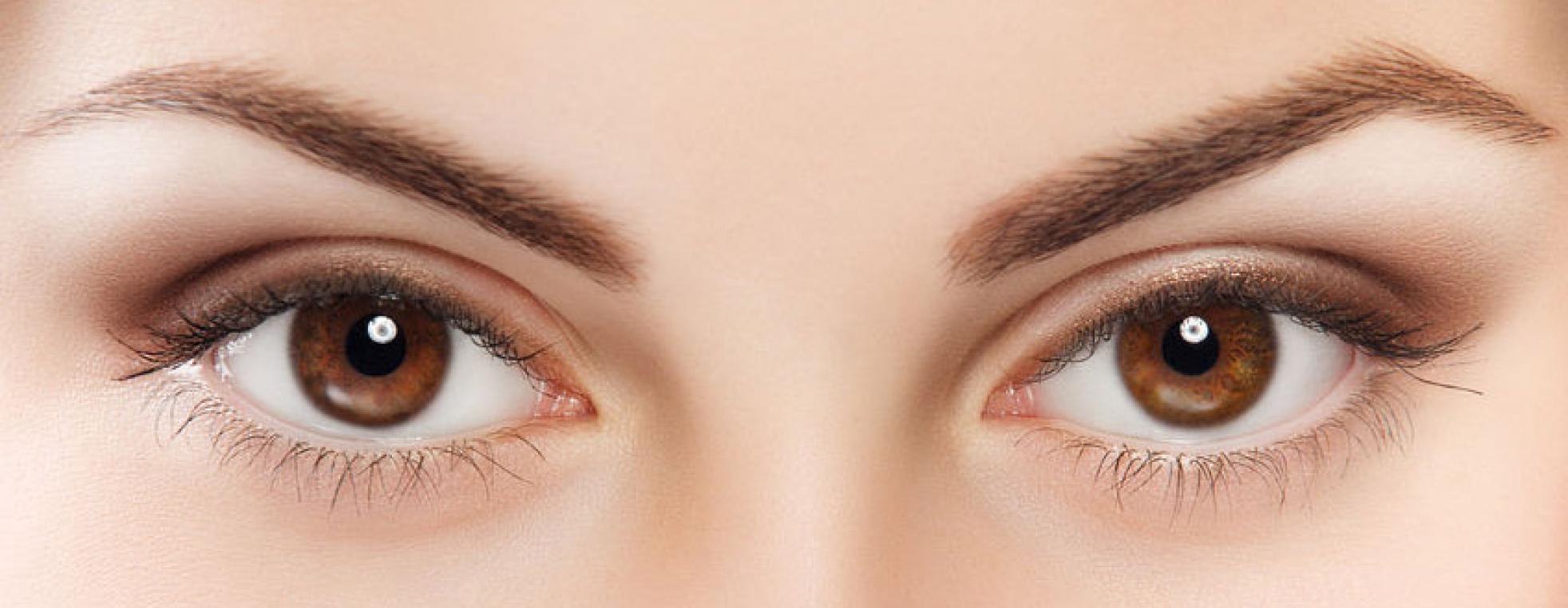 Farbige Kontaktlinsen für dunkle Augen