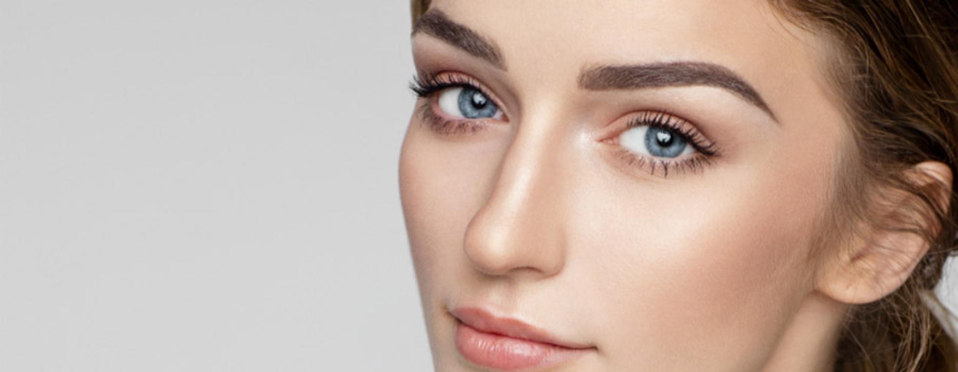 Blaue Kontaktlinsen für braune Augen