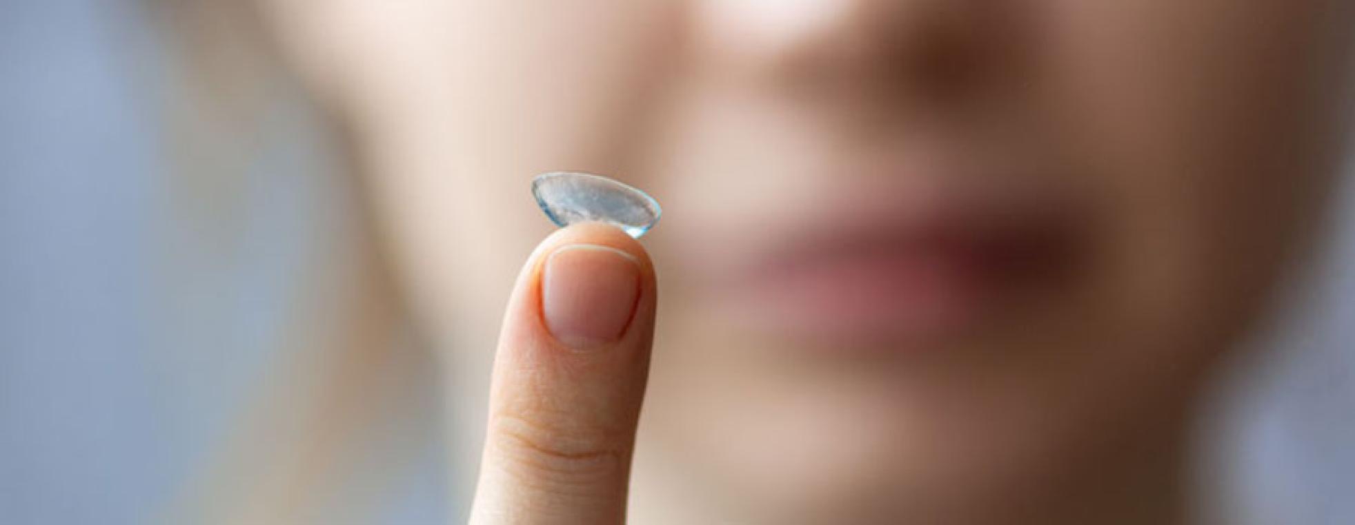 Como quitarse los lentes de contacto blandas