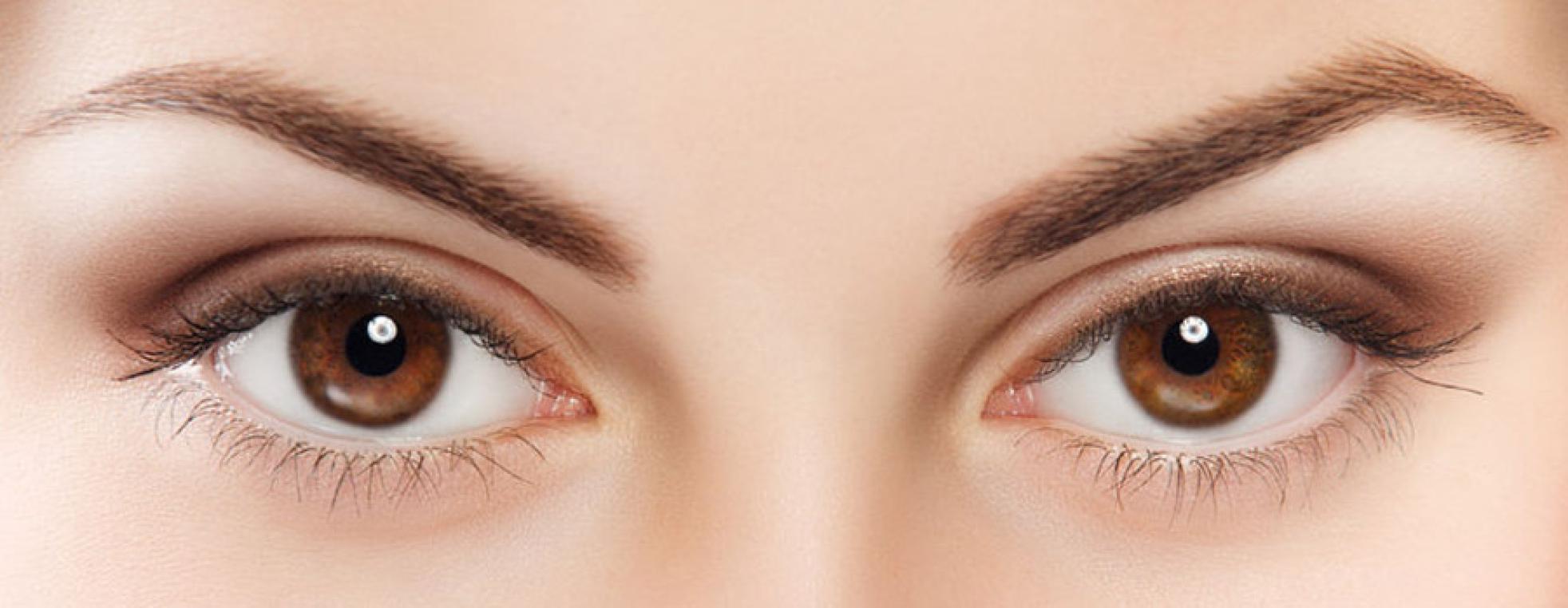 Natuurlijke kleurlenzen voor donkere ogen
