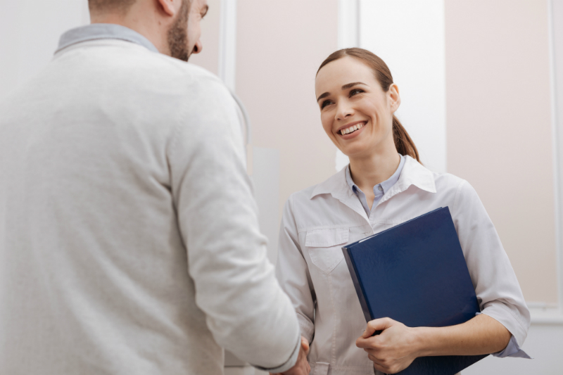 Vorgespraech-mit-dem-Optiker