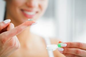 coloured-contact-lens